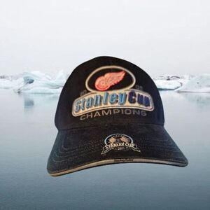 Detroit‎ Red Wings Stanley Cup Adjustable Hat Size OSFM